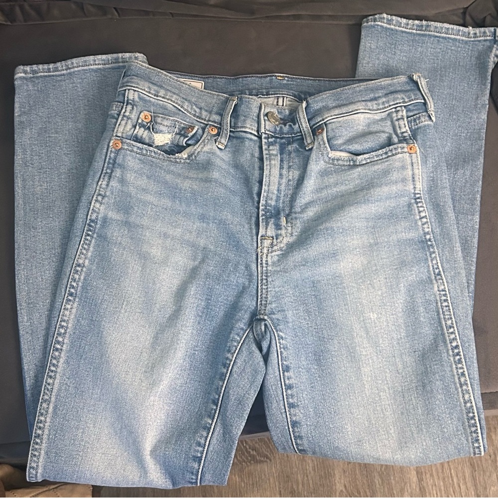 GAP  Blue Denim Jeans size 26 slim mid
Rose.